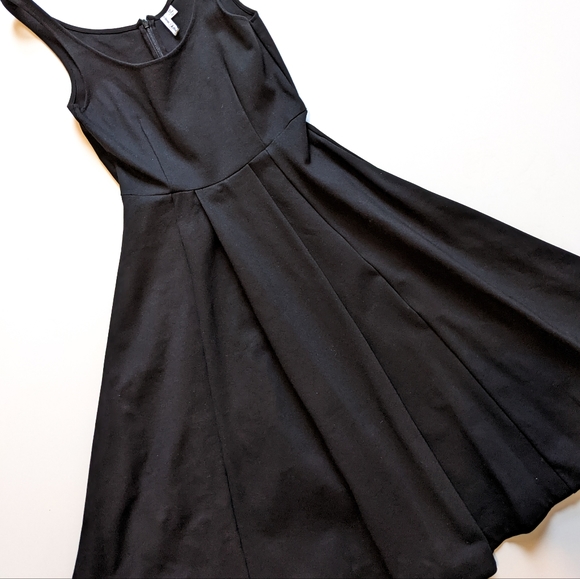 & Other Stories Midi Fit and Flare - Picture 1 of 9